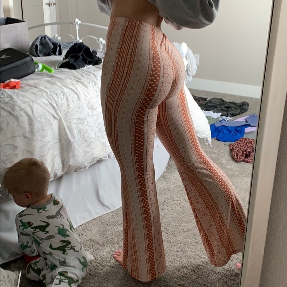 Forever 21 booty pants